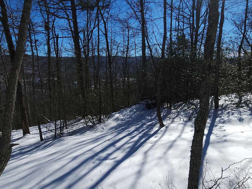 1st image of 44 High Valley Dr W