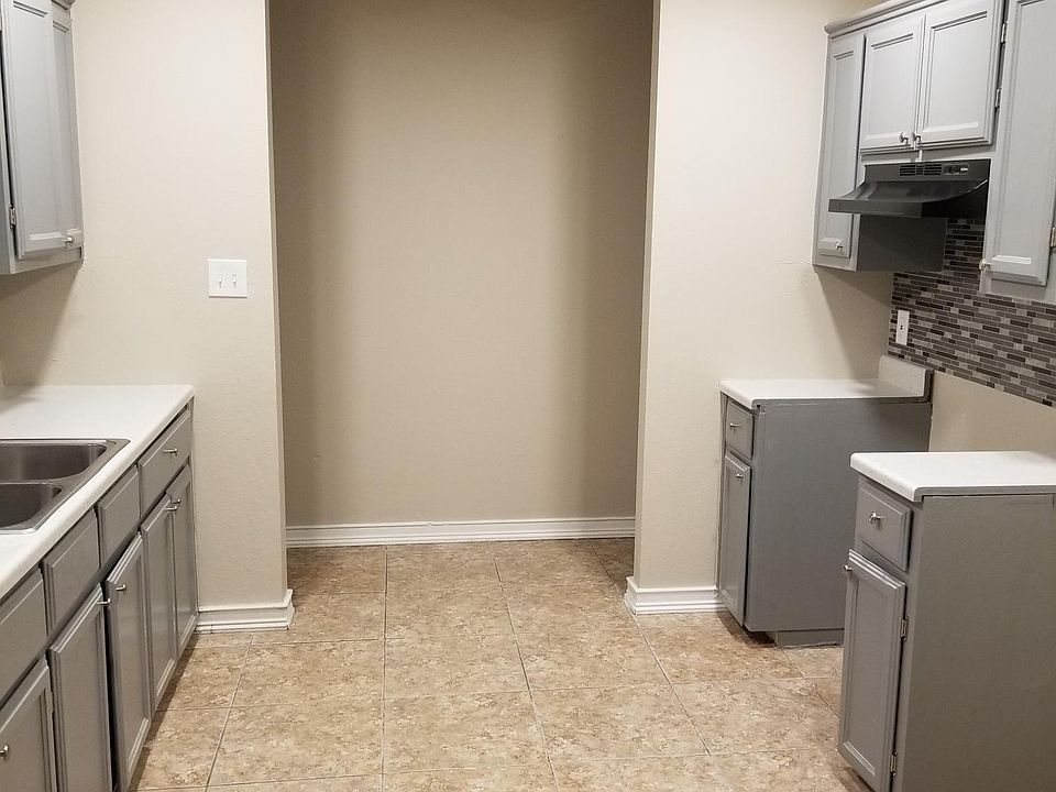 1st image of 2226 El Agua