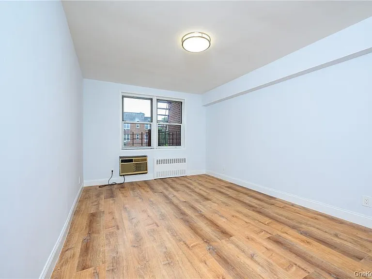 3 Sadore Ln #6M — Photo 11