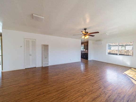 4th image of 2330 Wilsey Dr