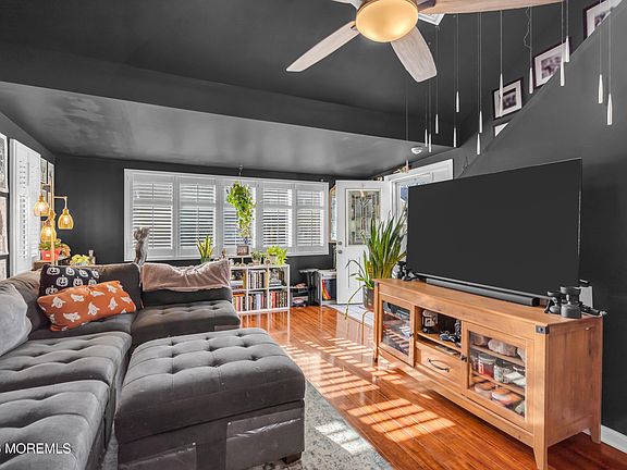 3rd image of 932 Lynnwood Avenue