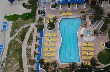 4th image of 18101 Collins Ave #5508
