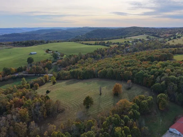 3 Plumlee Rd, Compton, AR 72624