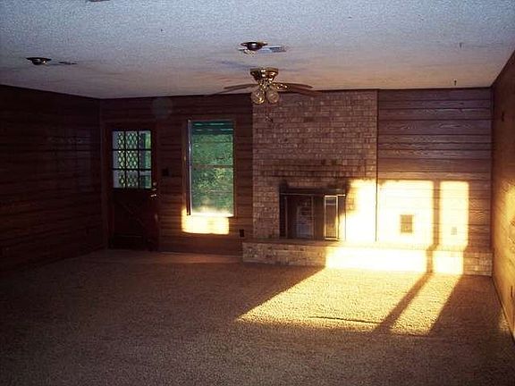 5th image of 1116 N Main St