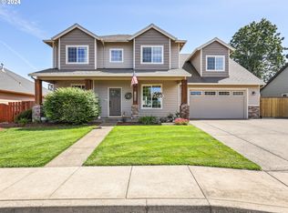 1445 N Juniper Pl, Canby, OR 97013