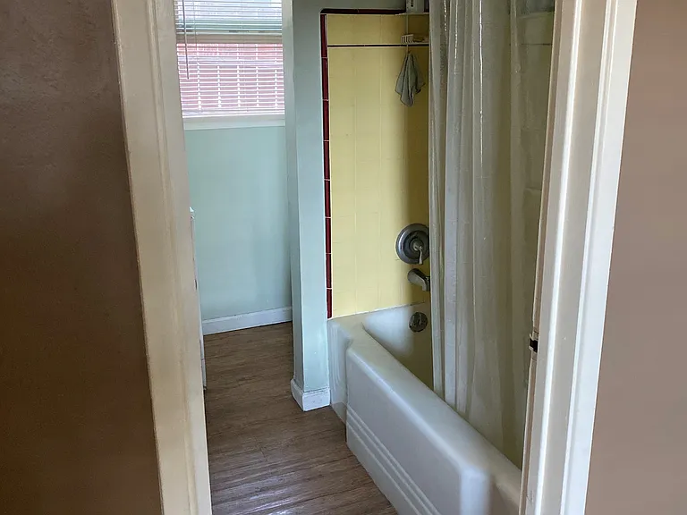 1729 Johnson Ave #1729 — Photo 10