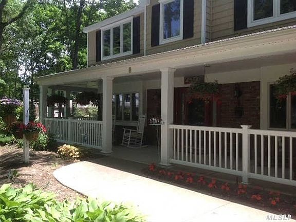 4th image of 4 Standish Ln