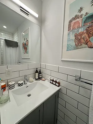 Rented by Compass | media 9