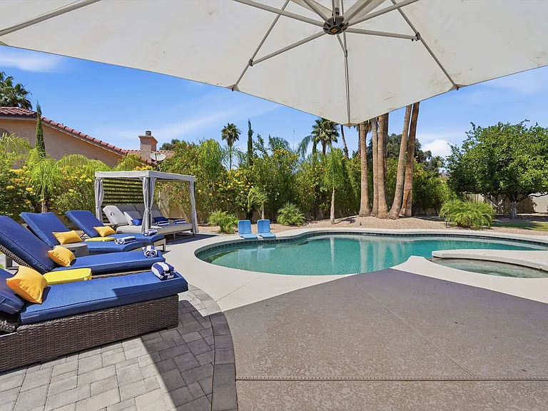 10636 E Desert Cove Ave — Photo 22