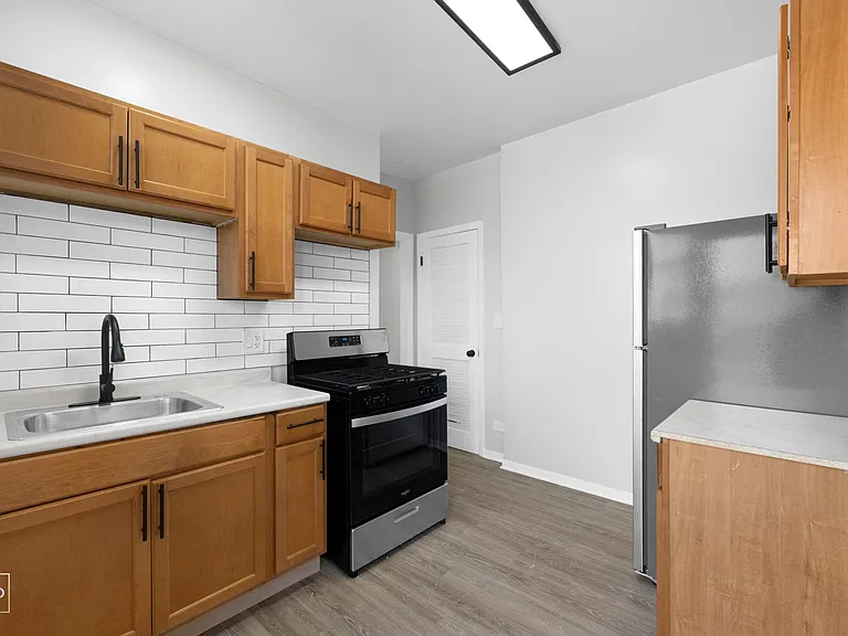 4750 S Calumet — Photo 14
