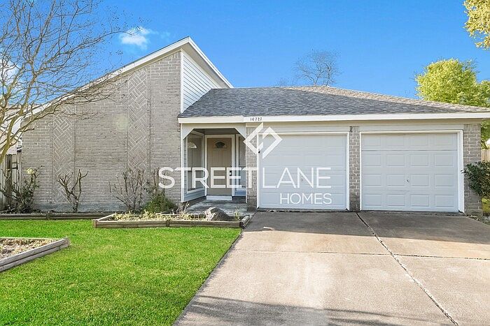 1st image of 16727 Castle Fraser Dr
