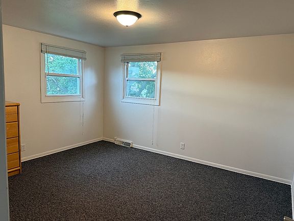 5th image of 3019 S 91st St