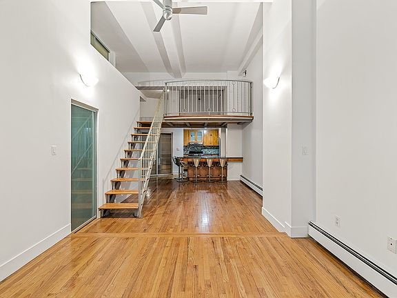 3rd image of 257 W 93rd St APT 2B
