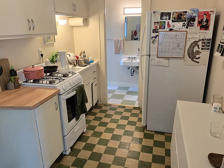 2502 N Frederick Ave #1 — Photo 6
