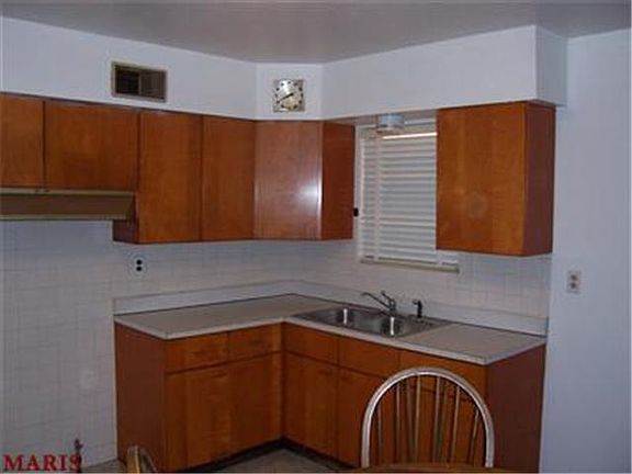 3rd image of 6705-6707 Vermont Ave
