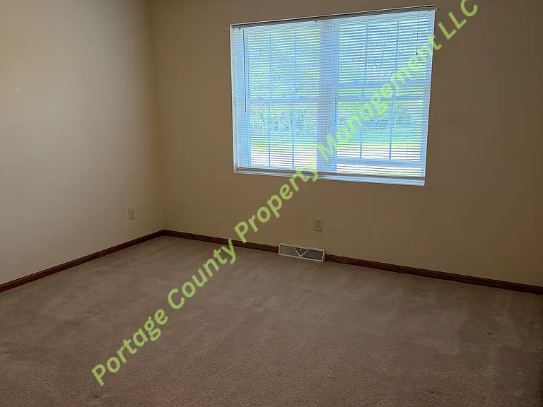 1717 Riverview Dr #3 — Photo 4