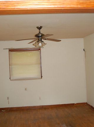2nd image of 319 Maple Grove Ave