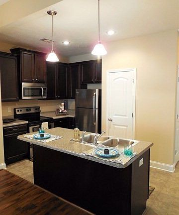 5th image of 8062 High Vista Ln