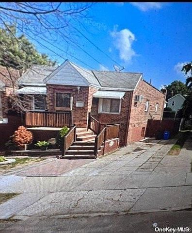 1st image of 11415 133rd St #1