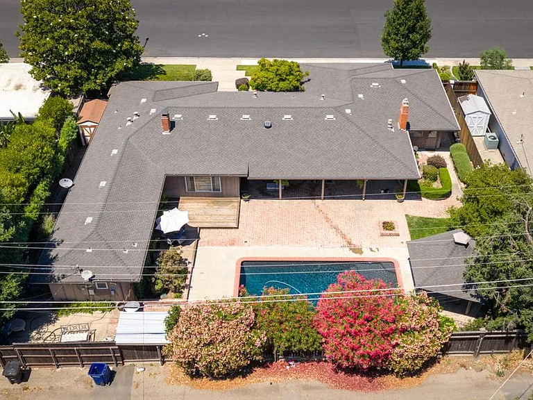 510 Northgate Dr — Photo 45