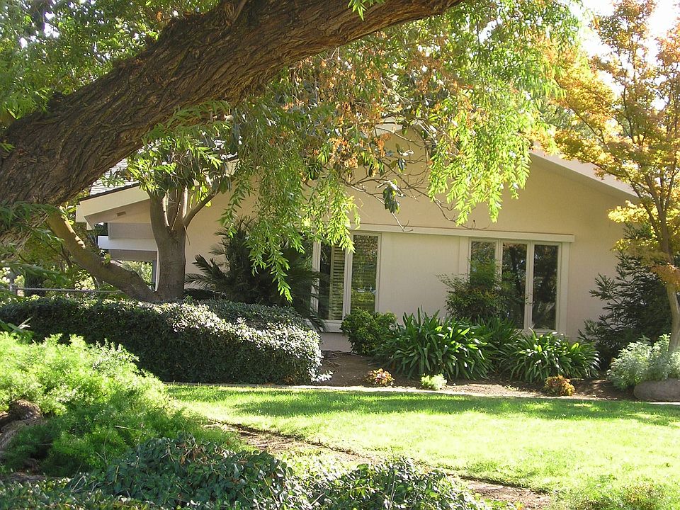 Sprawling Ranch Home
