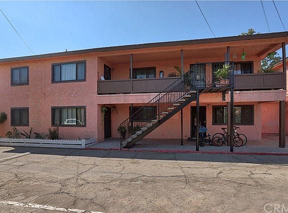 5th image of 403 E Acacia St