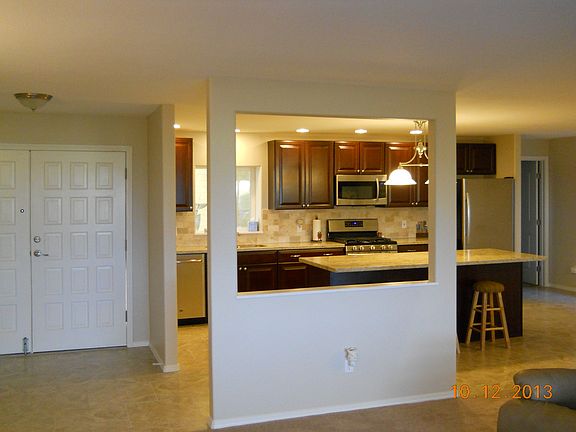 Double Door Foyer/Kitchen