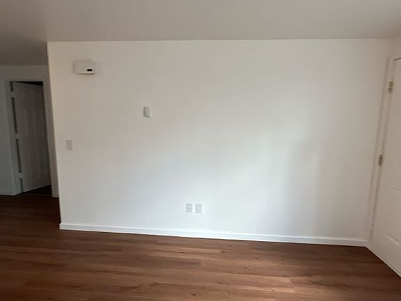 4th image of 301 Kiwanis Park Ln #1