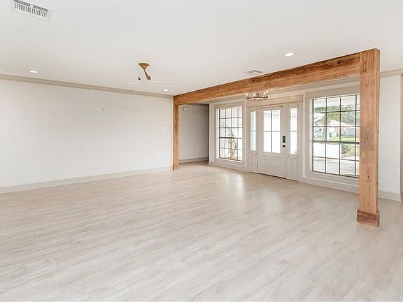 4th image of 219 Devon Rd