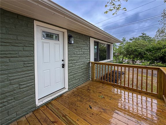 4th image of 6010 Peters Rd
