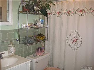 3rd image of 16746 118th Ave