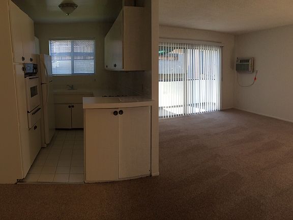 3rd image of 7540 Fountain Ave APT 8