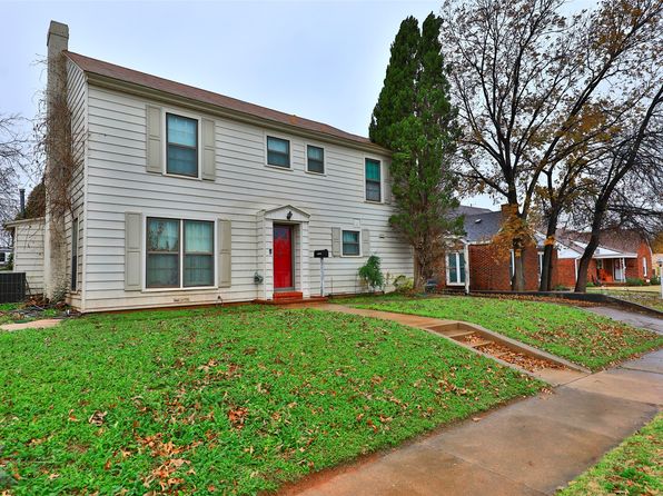 1104 E 13th St, Sweetwater, TX 79556