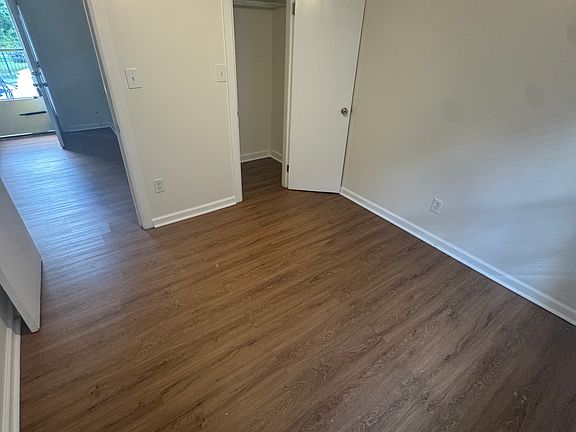 5th image of 402 E 7th St #402