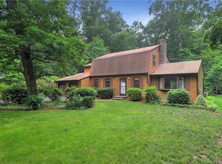 21 Rivergate Dr, Cromwell, CT 06416