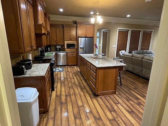 2nd image of 203 S Montauban Dr