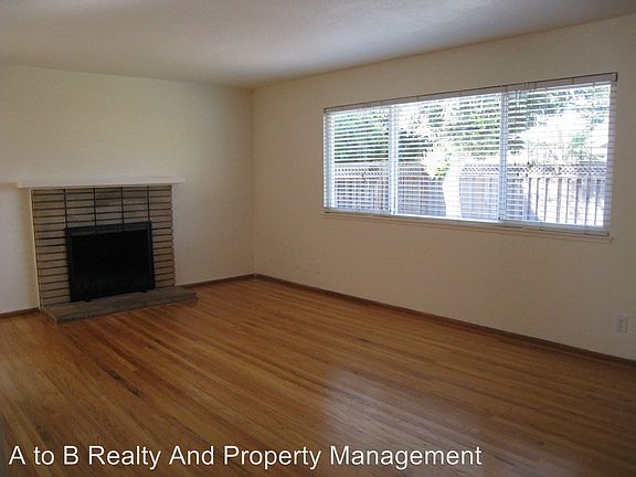 4th image of 5787 Arapaho Dr