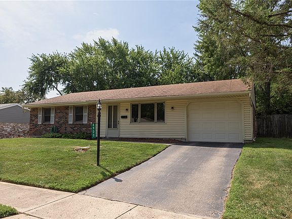 2nd image of 4900 Seville Dr
