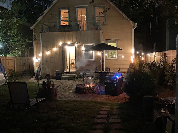 3rd image of 3335 N Kenwood Ave