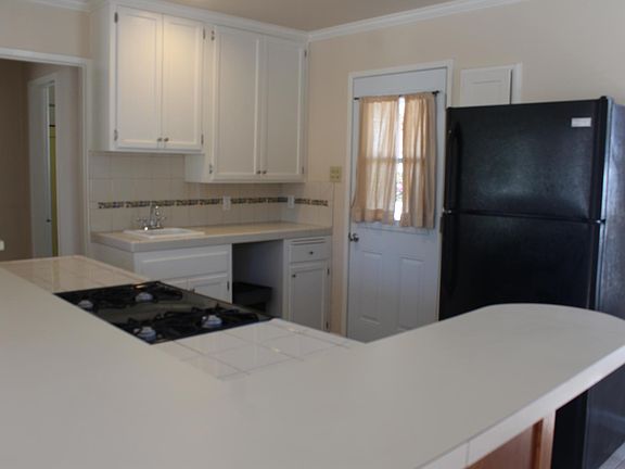 3rd image of 363 Bay Shore Ave