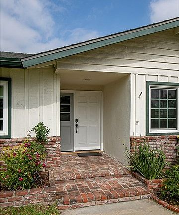 3rd image of 460 Sierra Keys Dr