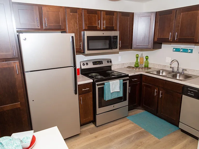 Sunbrook Apartments — Photo 21