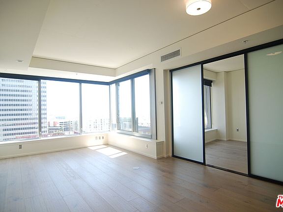 3rd image of 1155 S Grand Ave APT 1105