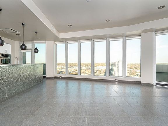 5th image of 5900 Mosteller Dr Unit 111