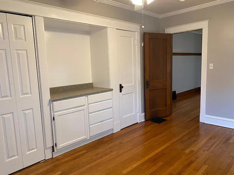 4624 Fairmount Ave — Photo 14