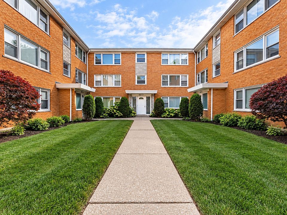 1st image of 6935 W 64th Pl #2A
