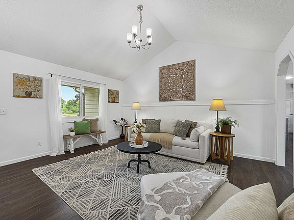 3rd image of 1202 Kenneth Dr