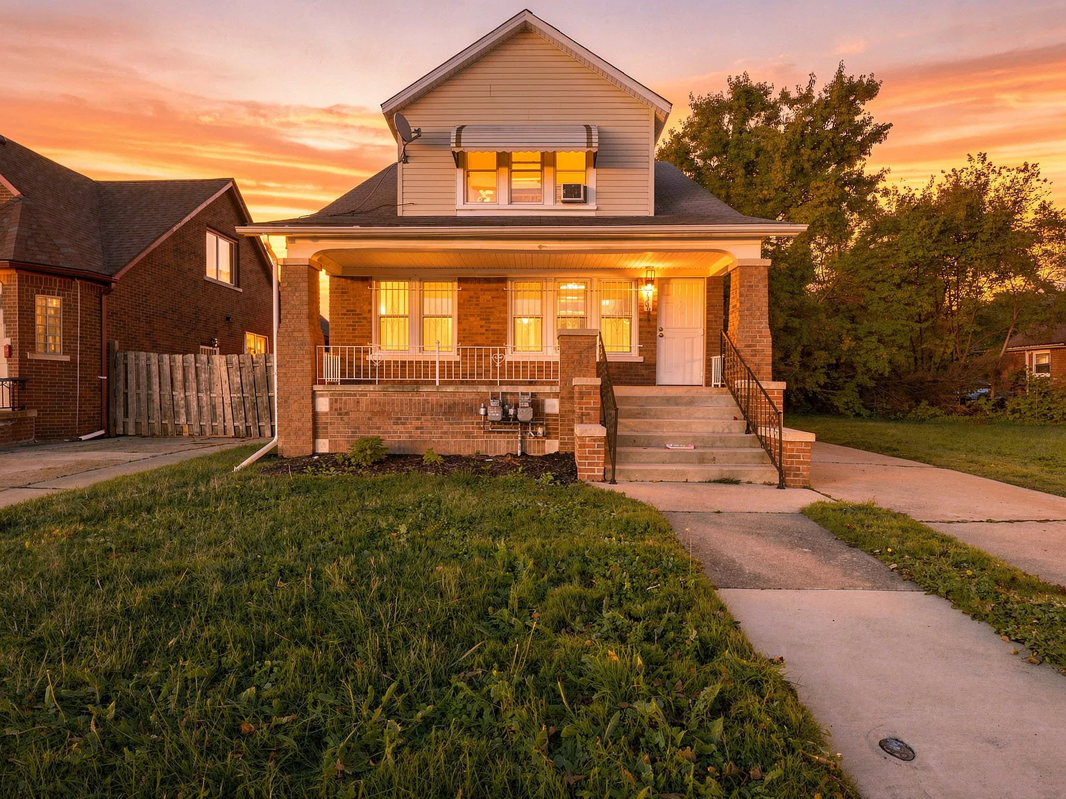 2 bed, $1,100 — Photo 1