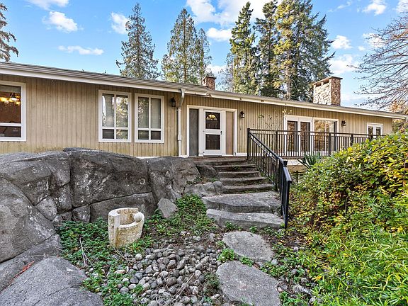 4th image of 13284 Crescent Rd