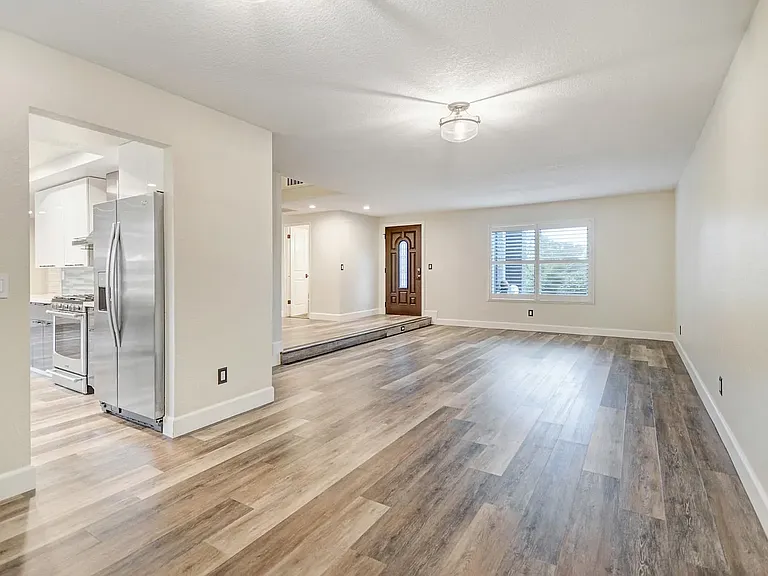 357 San Marin Dr — Photo 20